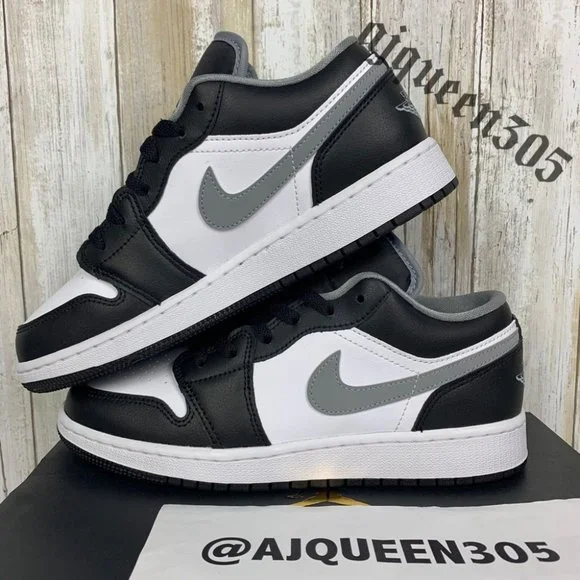 Air Jordan 1 Low Shadow - Picture 2 of 8